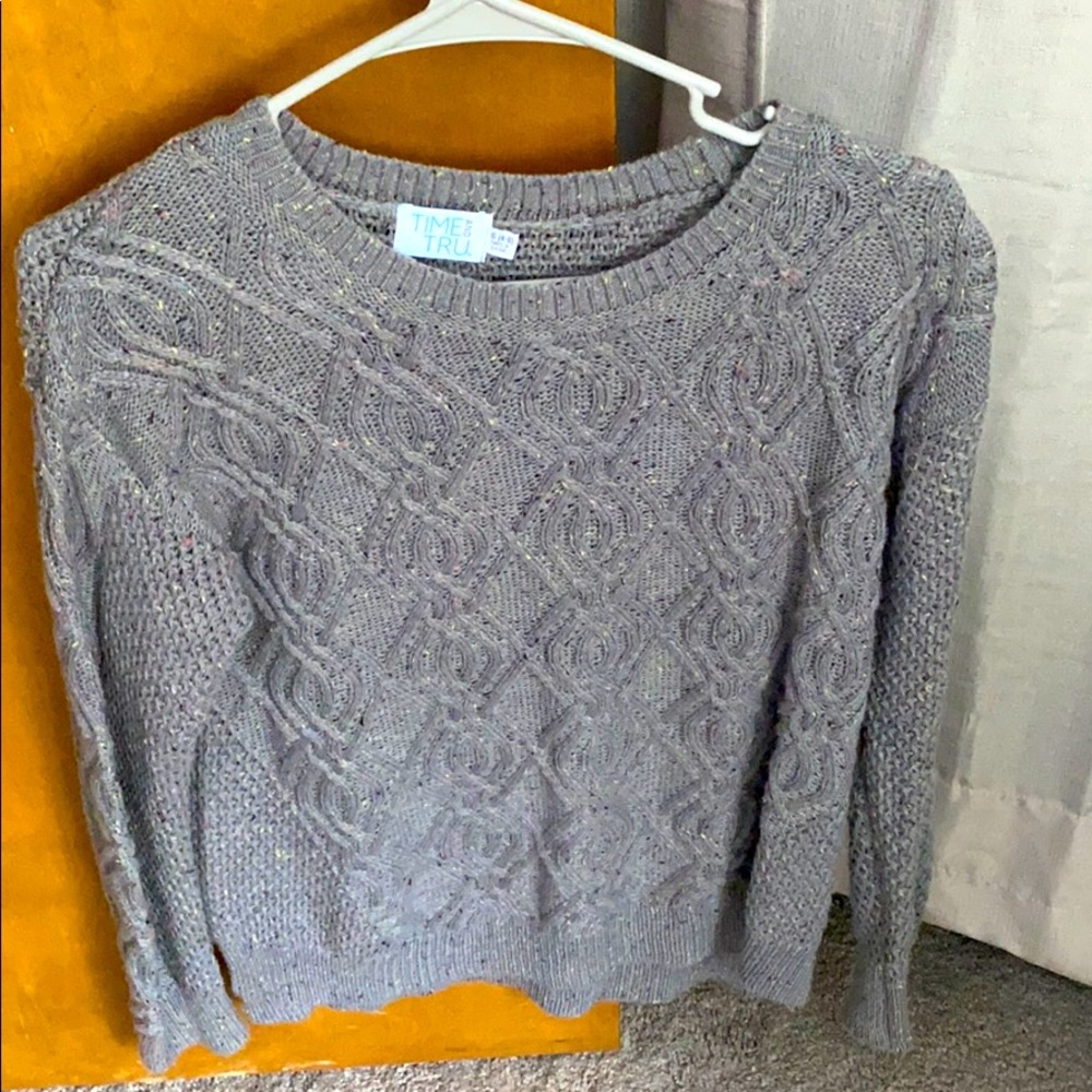 Women’s sweater